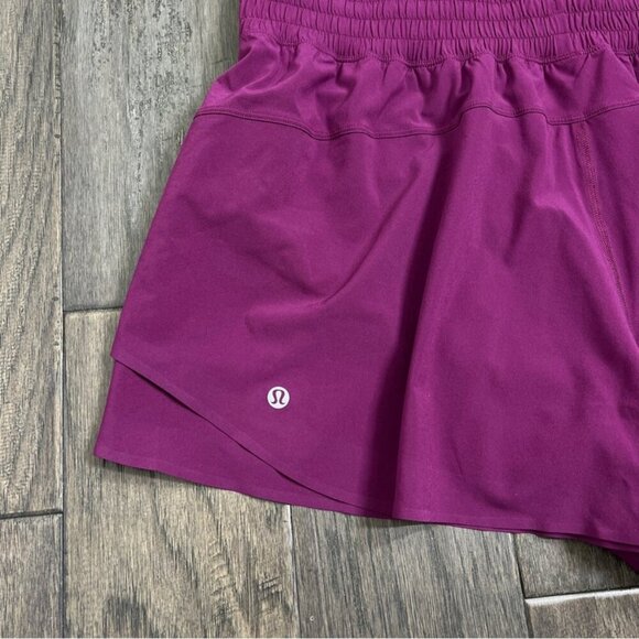 Lululemon NWT Shake It Out High-Rise Running Short 2.5" Chilled Grape - Picture 3 of 8